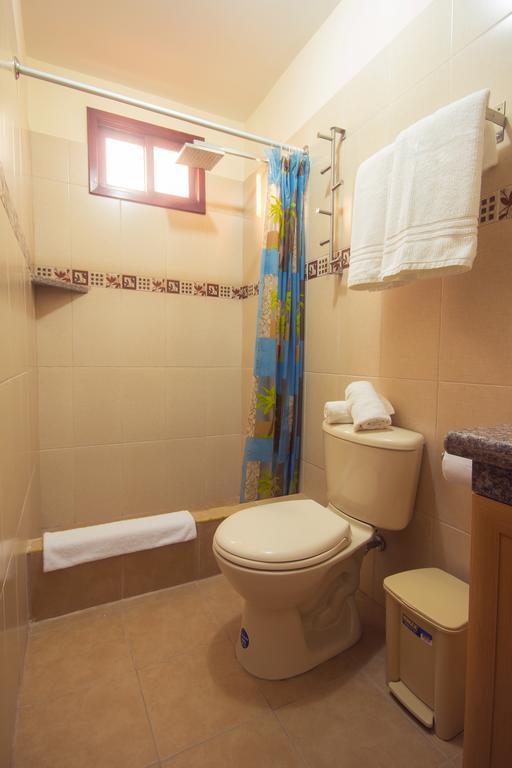 Manglaralto Puerta Sol Inn מראה חיצוני תמונה